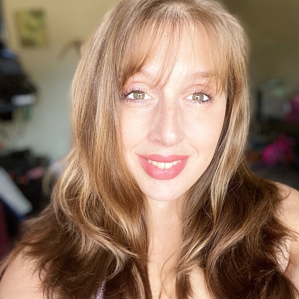 Meet your Posher, Kayla